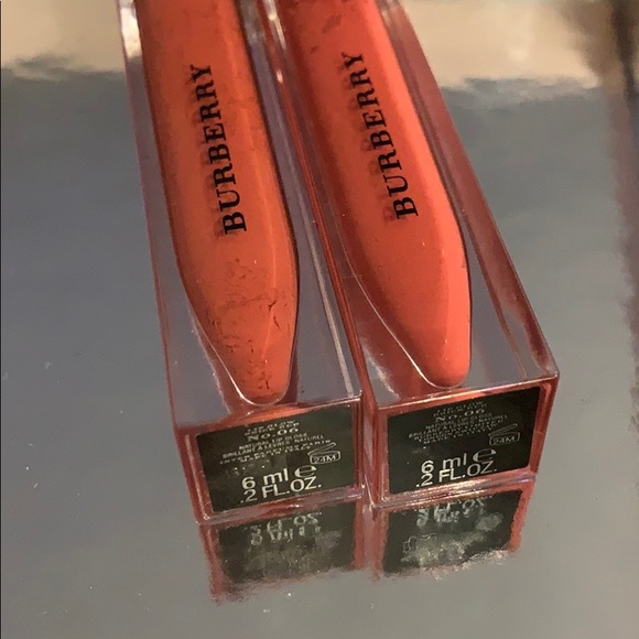 Burberry Lip Gloss - Picture 3 of 4